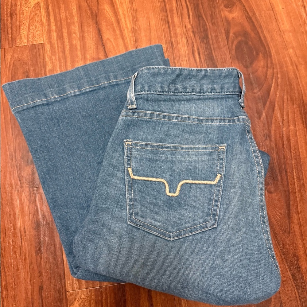 2/32 kimes Lola jeans